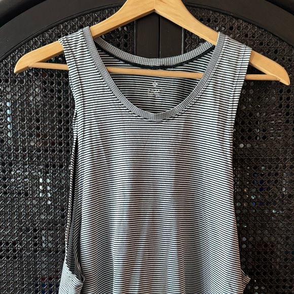 Nux Striped Workout Tank Top - Picture 3 of 10